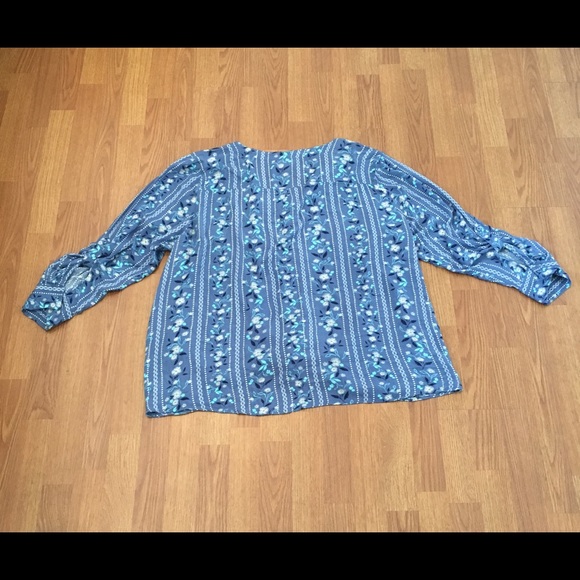 Style & Co Top Button Front Hem Tie Floral Tunic - Picture 6 of 8